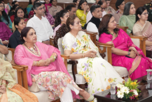 उत्तराखण्ड की प्रथम महिला श्रीमती गुरमीत कौर ने 27वें कारगिल विजय दिवस के उपलक्ष्य में मिलिट्री हॉस्पिटल, देहरादून में आयोजित तीन दिवसीय बहु-विशेषज्ञ महिला स्वास्थ्य शिविर ‘‘धारित्री’’ के समापन समारोह में प्रतिभाग किया।