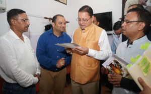 मुख्यमंत्री से विभिन्न कर्मचारी संगठनों के प्रतिनिधिमंडलों ने की भेंट