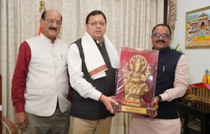मुख्यमंत्री धामी से मध्य प्रदेश के कैबिनेट मंत्री राकेश शुक्ला ने की शिष्टाचार भेंट