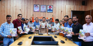 मुख्यमंत्री श्री पुष्कर सिंह धामी ने उत्तराखंड प्रेस क्लब की स्मारिका ‘गुलदस्ता’ का किया विमोचन