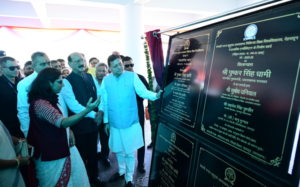 मुख्यमंत्री ने सेलाकुई में हेमवती नंदन बहुगुणा उत्तराखण्ड चिकित्सा शिक्षा विश्वविद्यालय परिसर में 20.55 करोड़ रुपये की पांच योजनाओं का किया शिलान्यास एवं लोकार्पण
